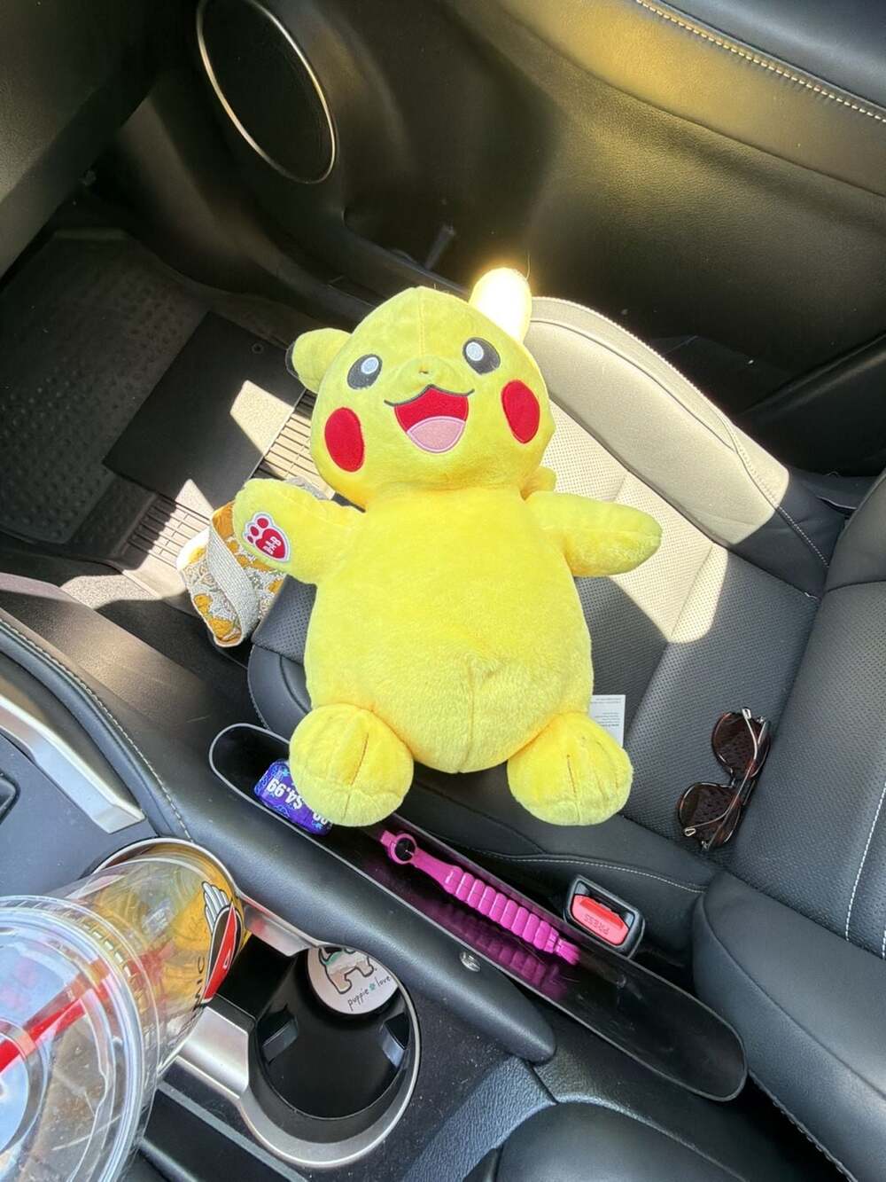 BRAND NEW Build-A-Bear Workshop Pokemon Pikachu Plush Stuffed Animal

MAKES SOUN
